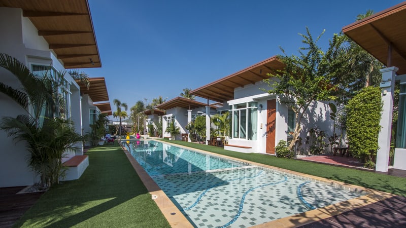 T-raya pool hotel pranburi