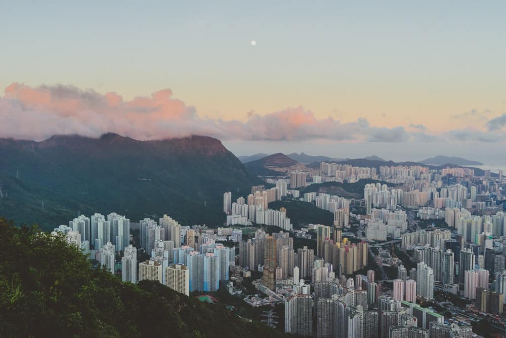 sonnenuntergang der skyline von hongkong