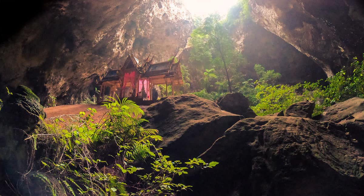 het beroemde paviljoen in de phraya nakhon grot