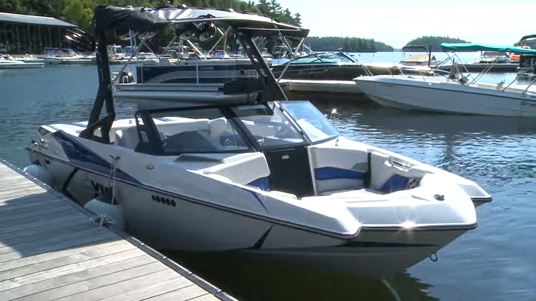 best wakeboard boat