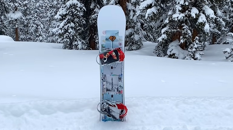 les meilleurs snowboards de carving