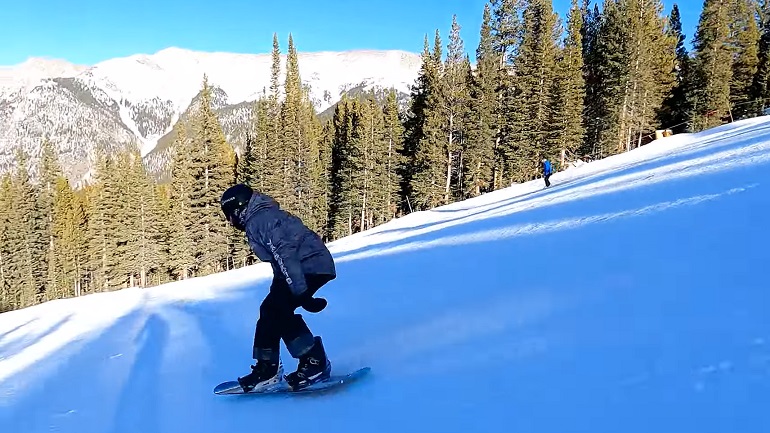 les meilleurs snowboards pour les débutants