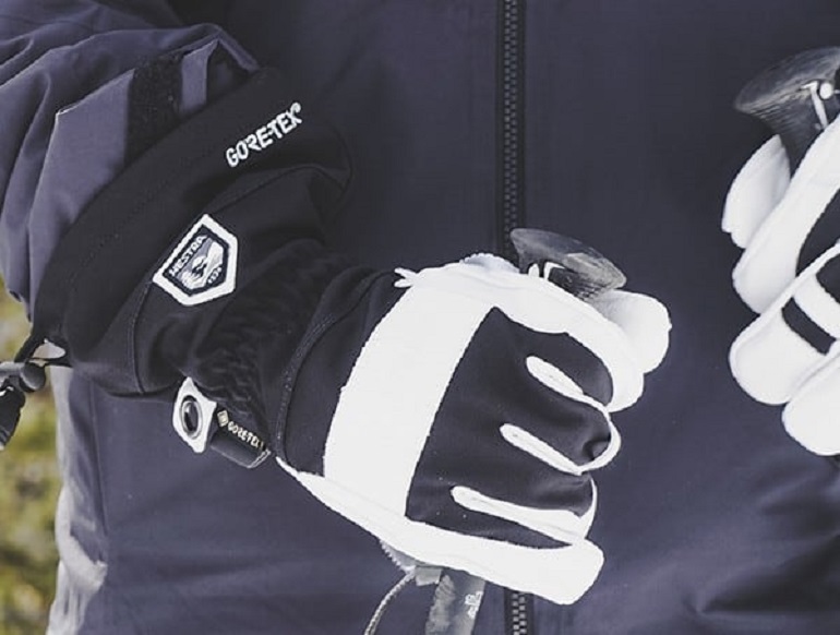 best snowboarding gloves 2020