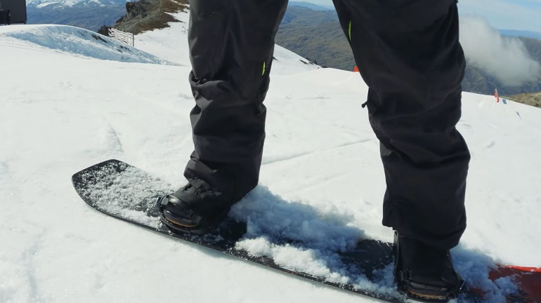 bestes Snowboard für Carving