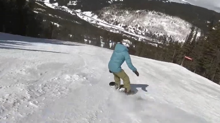 meilleur snowboard pour le carving