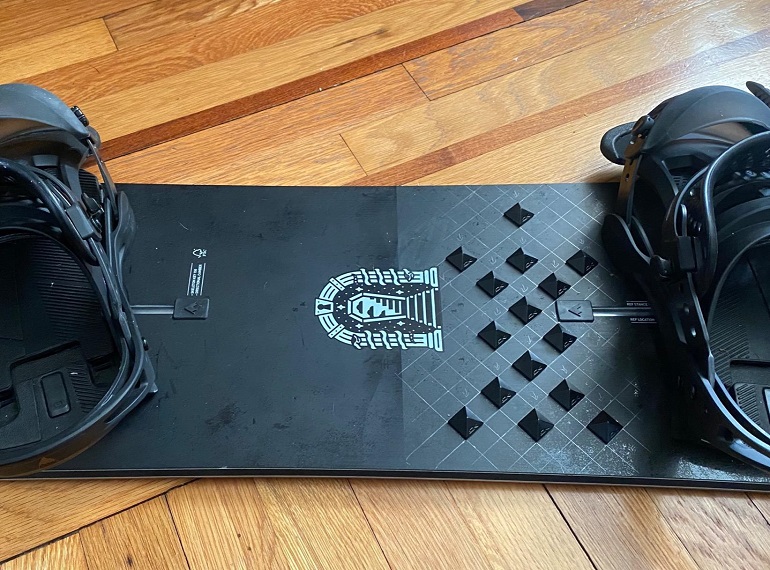 How to mount snowboard stomp pads - Guide - SkatePro