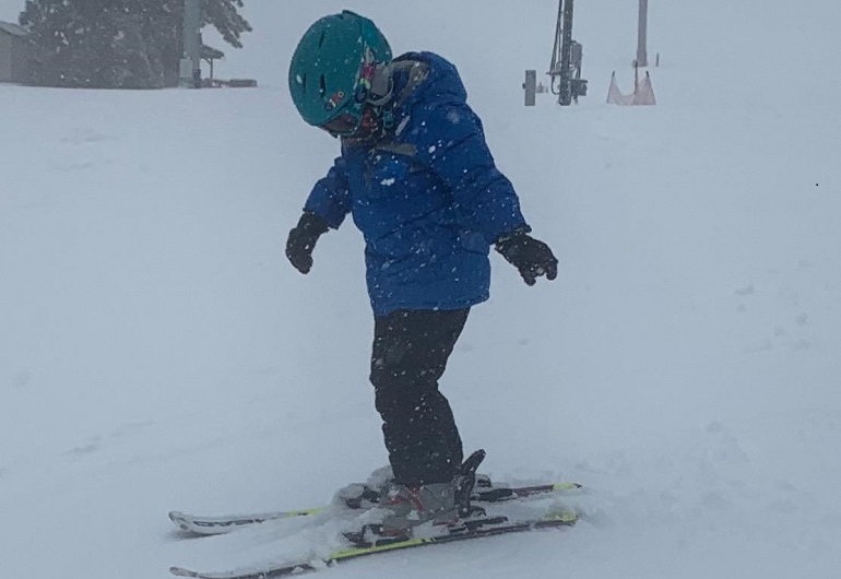 ski helmet