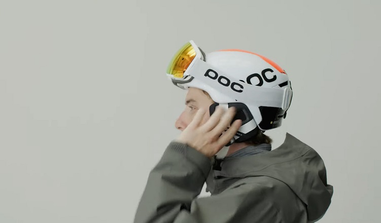 ski helmet