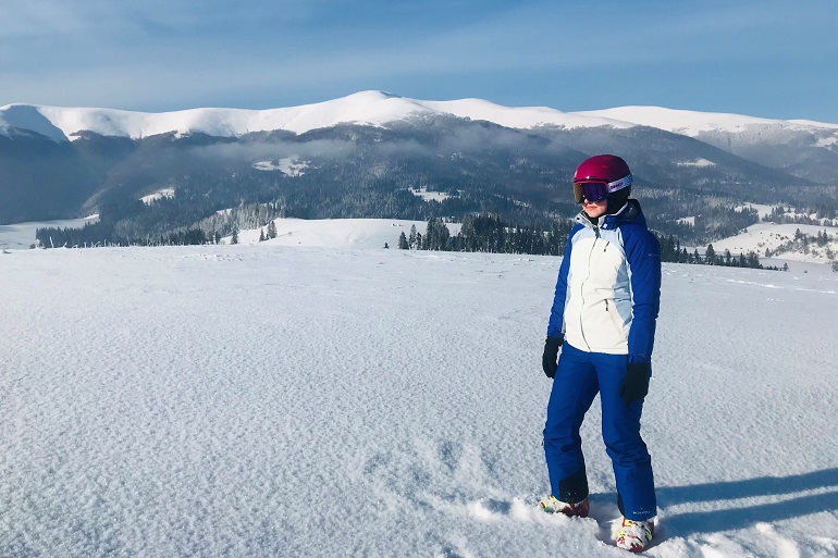 The 10 Best Women's Ski Pants for 2022/2023