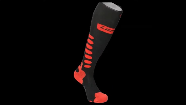 best heated socks for skiing 2021