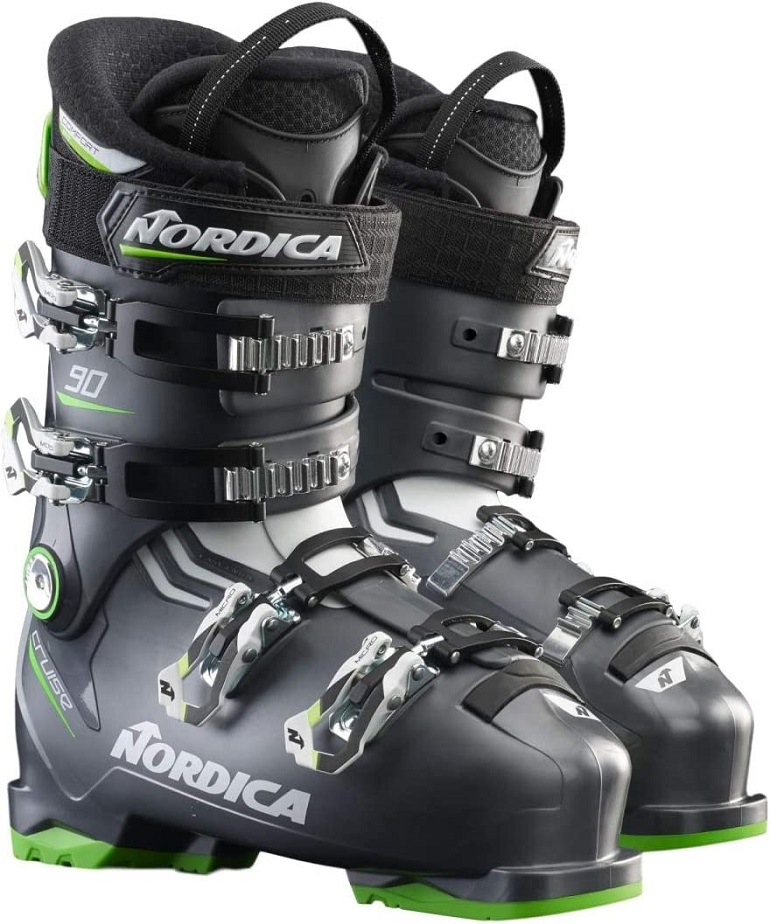 wide foot ski boots