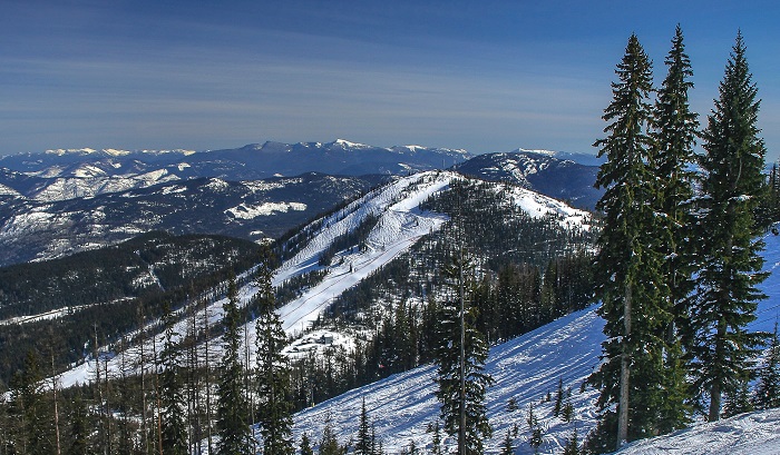 ski resorts idaho