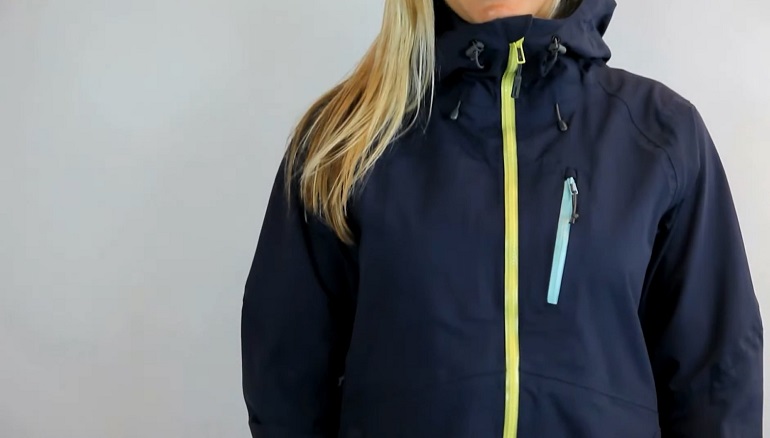 woman ski jackets