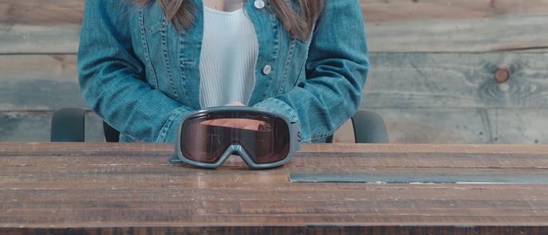 women snow goggles