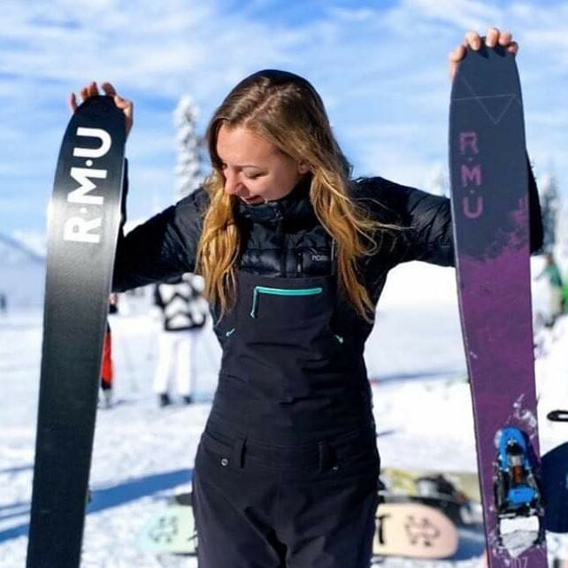  meilleures bretelles de ski pour femmes avec assise basse