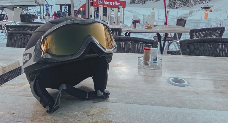 wie man eine Skibrille beschlagfrei macht