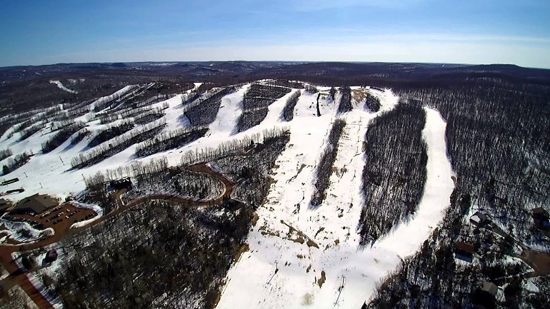 best ski hills in michigan