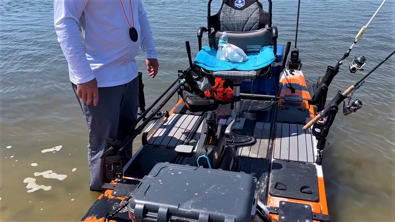 kayak de pêche debout