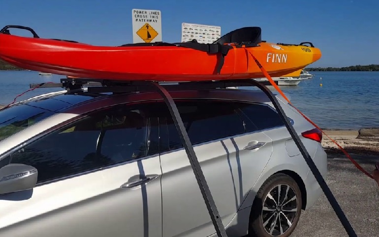 comment transporter un kayak sur une voiture