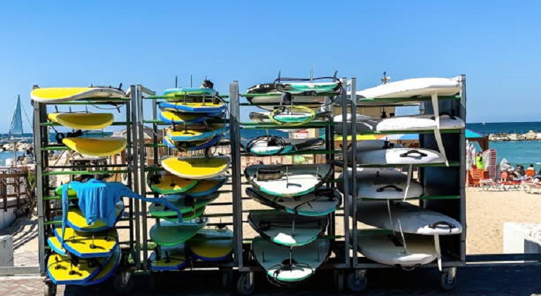 how to stand on a paddleboard