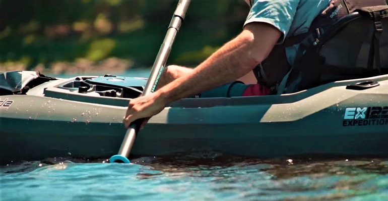 kayak vs canoe