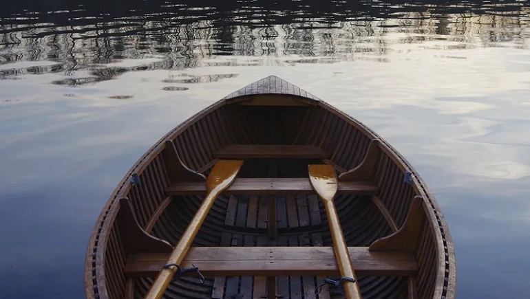 oars vs paddles