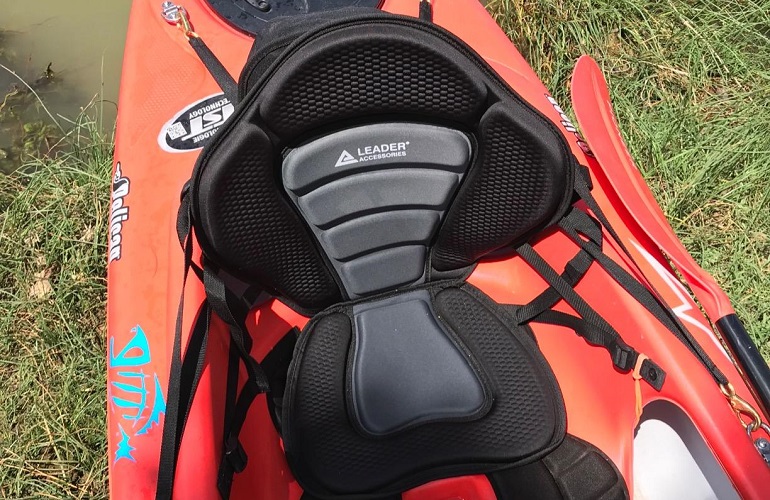 inflatable paddle board with seat