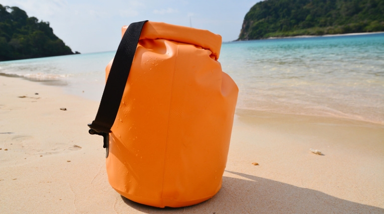 waterproof bag for paddle board