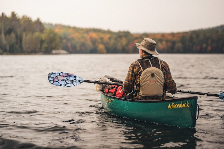 canoës solitaires