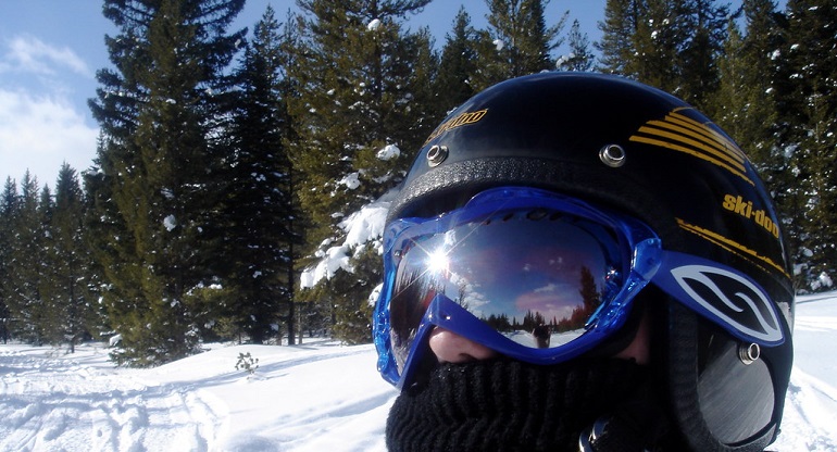 modular snowmobile helmet with breath box