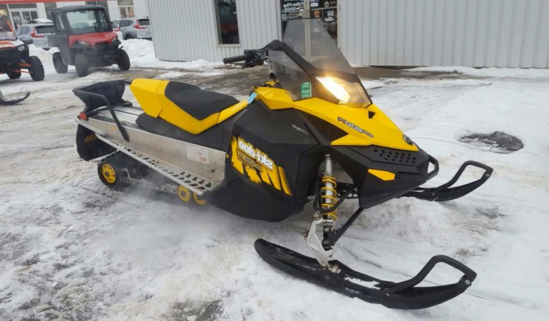 snowmobile weight