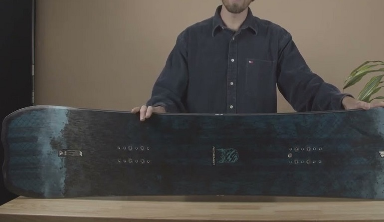 les meilleurs snowboards pour hommes