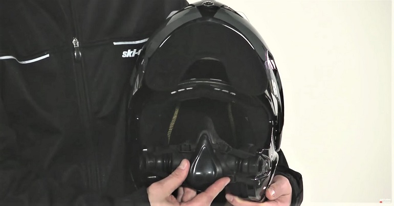 best snowmobile helmet with heated shield