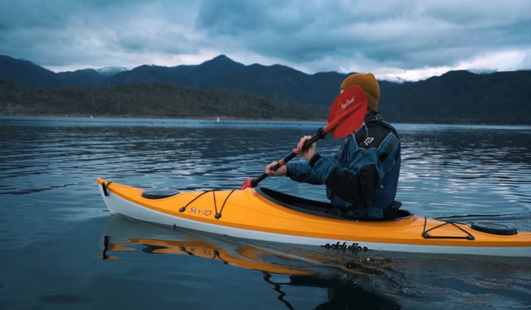  sit in kayak hard shell