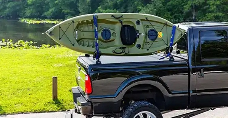 how to transport kayak in truck bed