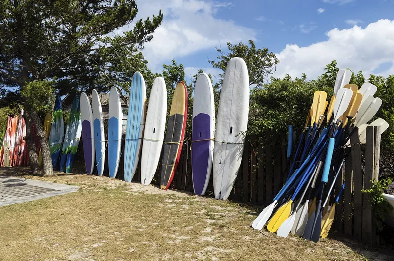 schuurtje voor surfplanken