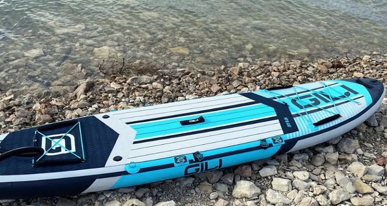 how to store a paddle board