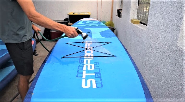 how to store inflatable paddle board
