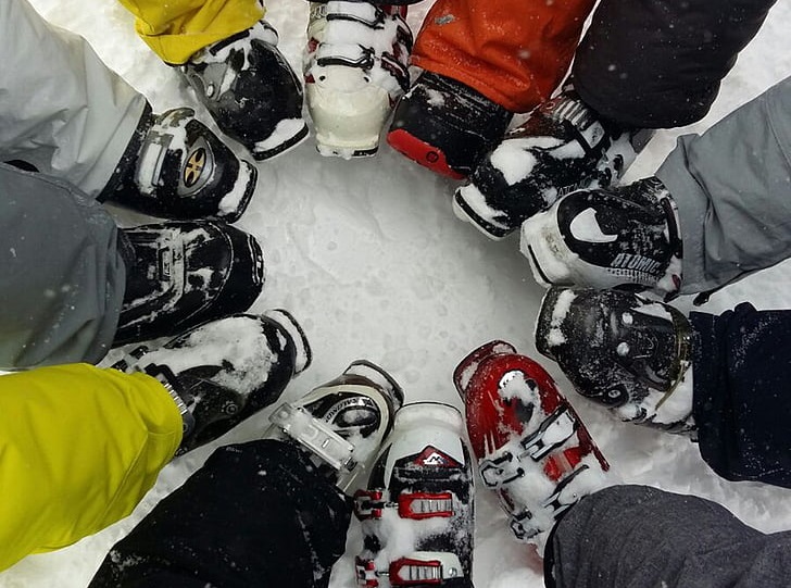 Skischuhe mit extra breiten Waden