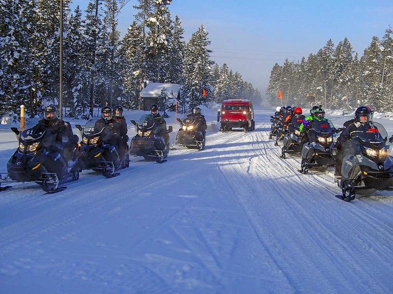 sneeuwscooters met hogere snelheid