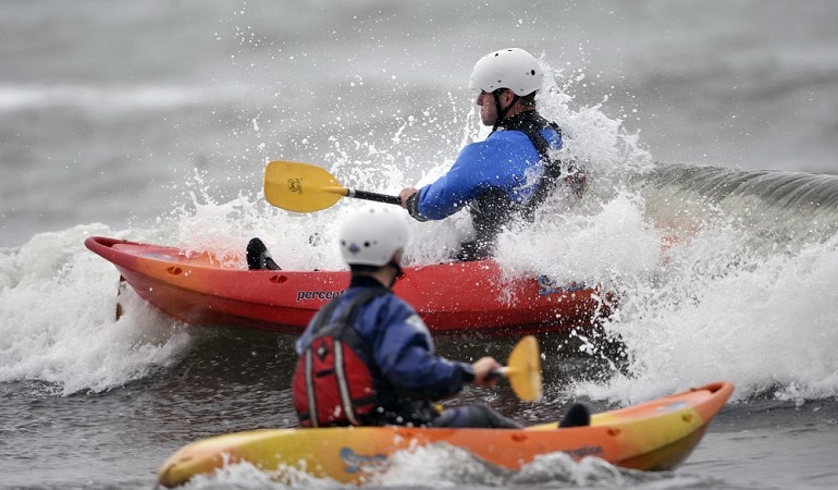 kayak stable