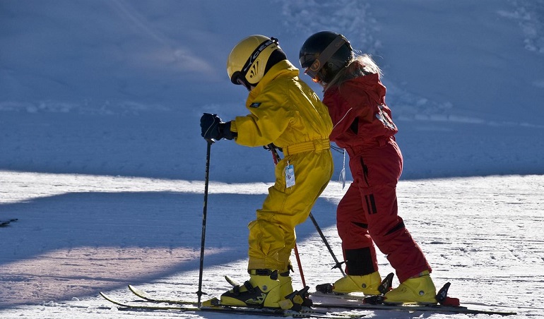 how to slow down on skis