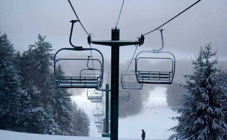 fixed grip bunny chairlifts and surface lifts